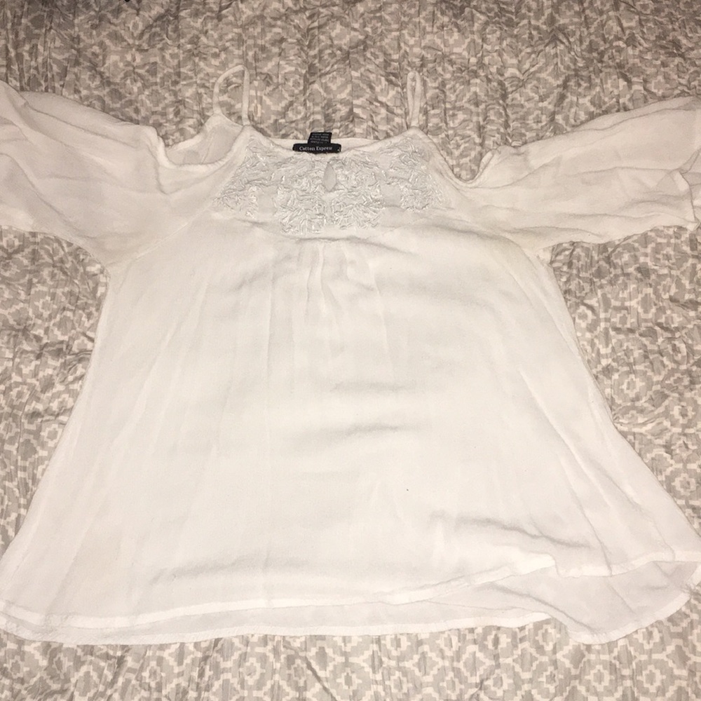 Off the shoulder too